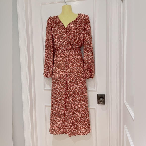 NWOT, Floral maxi dress - Picture 8 of 10